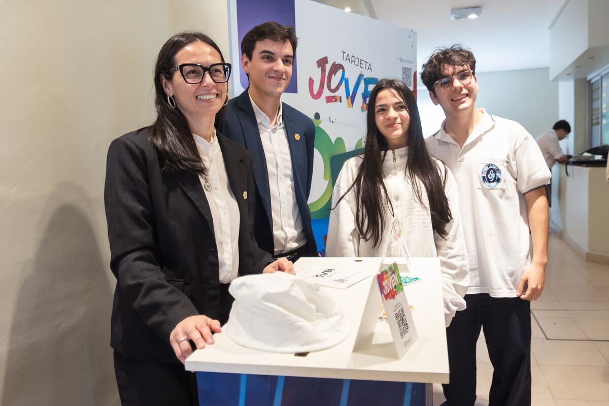 Olimpiadas de Educación Económica 16