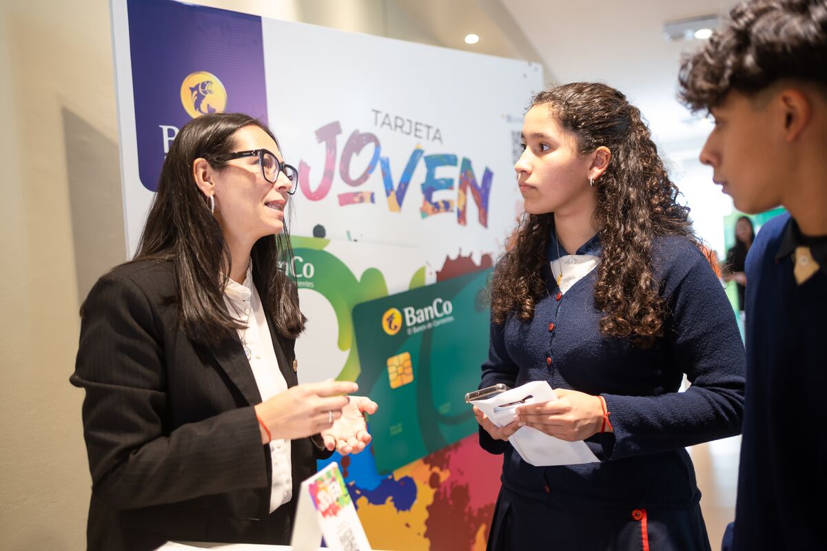 Olimpiadas de Educación Económica 23
