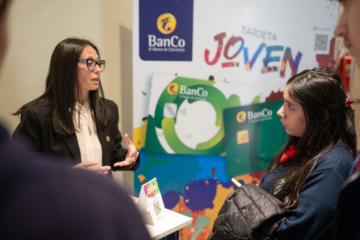 Olimpiadas de Educación Económica 44